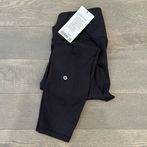 Lululemon Wunder Train HR tight 25” with pockets